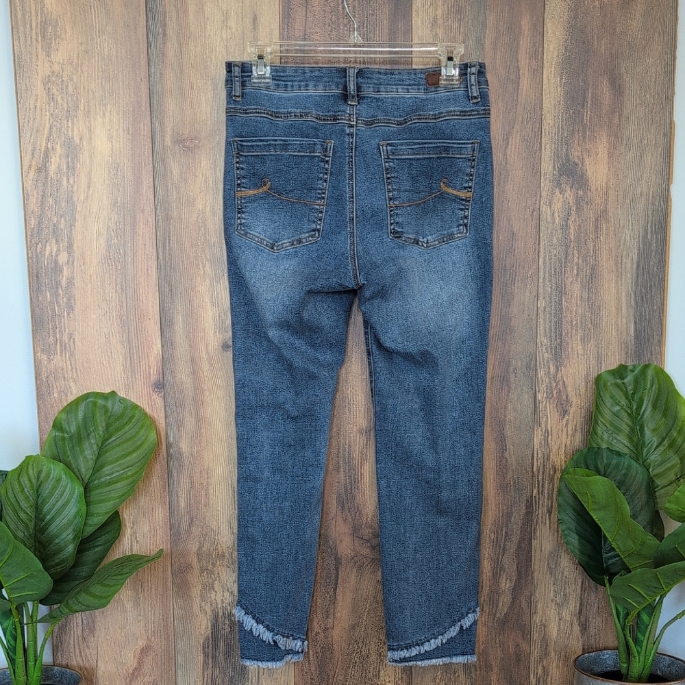 Grace & Lace Dark Ankle Cropped Jeans 8        C181